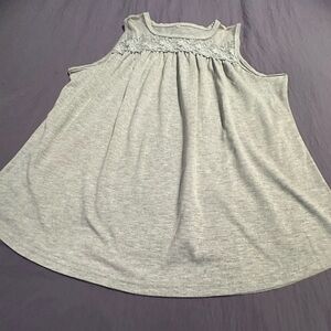Women’s Gray Lace Yoke Tank Top L - EUC - $5 or 3/$10